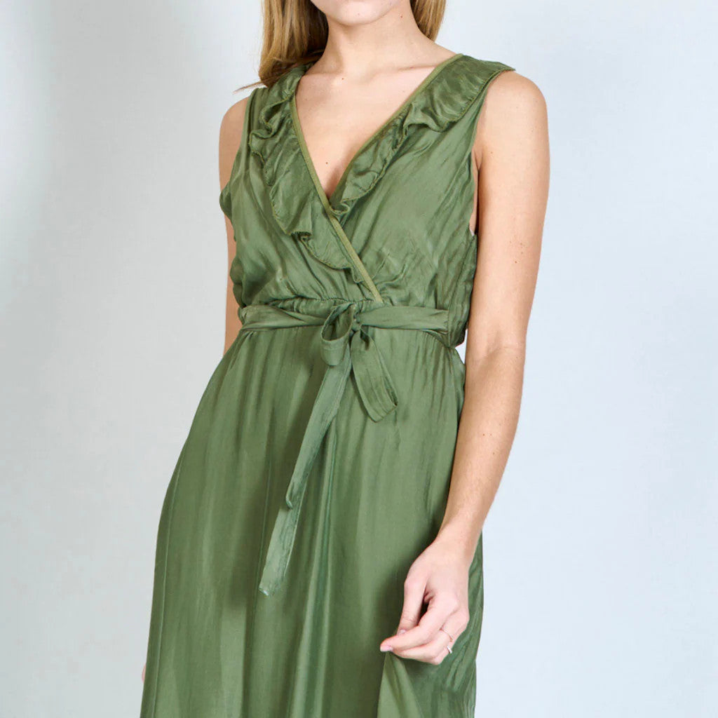 BZNA Ibiza Kleid Grün Seidenchiffon langes Kleid mit Rüschen Seidenkleid oneSize