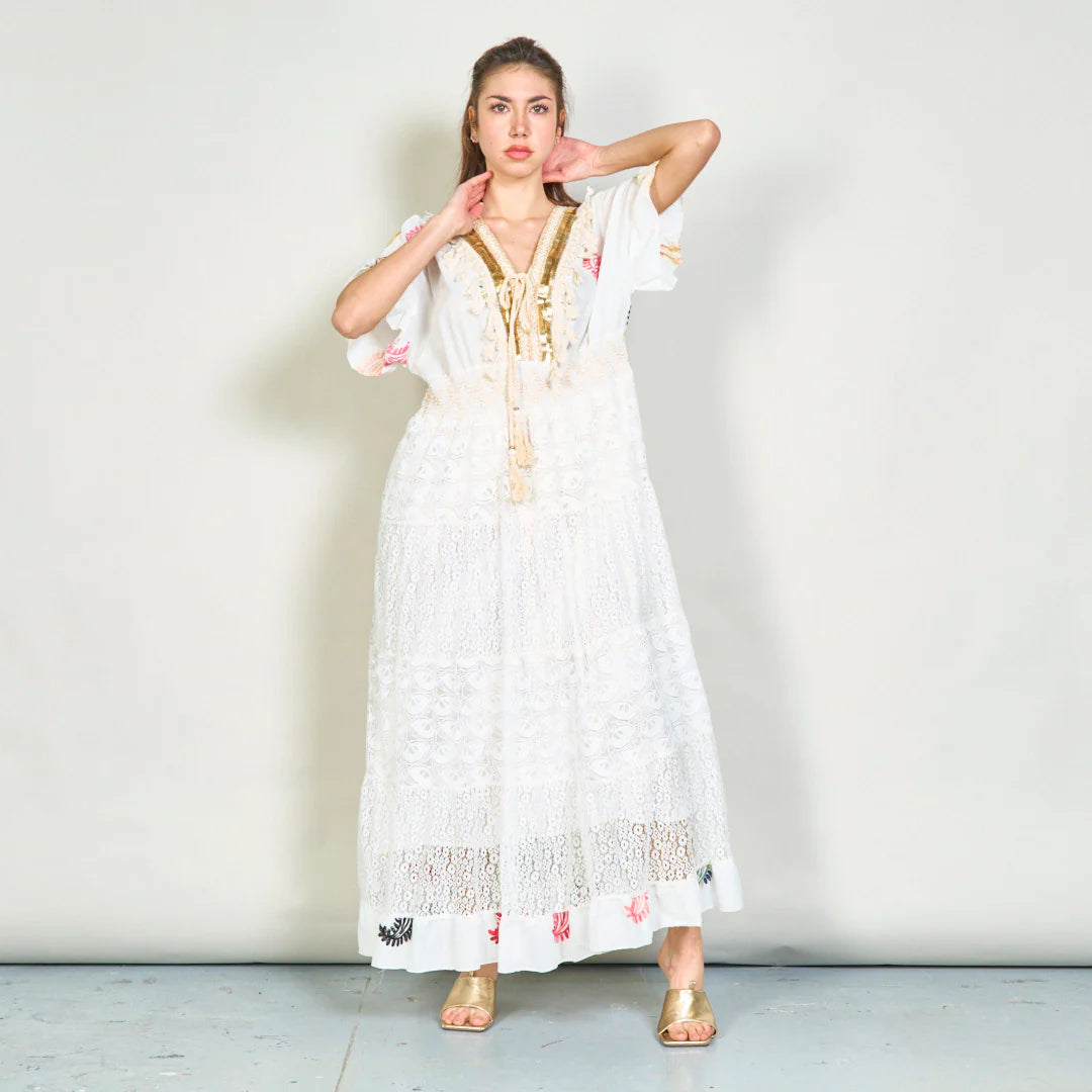 BZNA Sommer Strandkleid BOHO Blumen übergroße gestufte Kleid mit Quasten oneSize - B Z N A