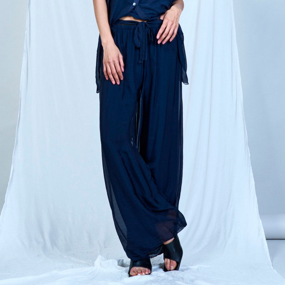 BZNA Hose mit Seide Fließende elastische Taille Chiffon Seidenhose Onesize - B Z N A