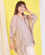 Lade das Bild in den Galerie-Viewer, BZNA Seidenbluse Taupe Tunika Seidentunika mit V -Ausschnitt Seidenchiffonbluse Fledermaus Ärmel oneSize
