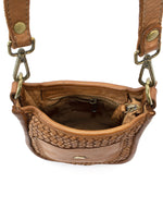 Lade das Bild in den Galerie-Viewer, BZNA Bag Krista  Cognac  Italy Designer Beutel Umhängetasche Damen Handtasche
