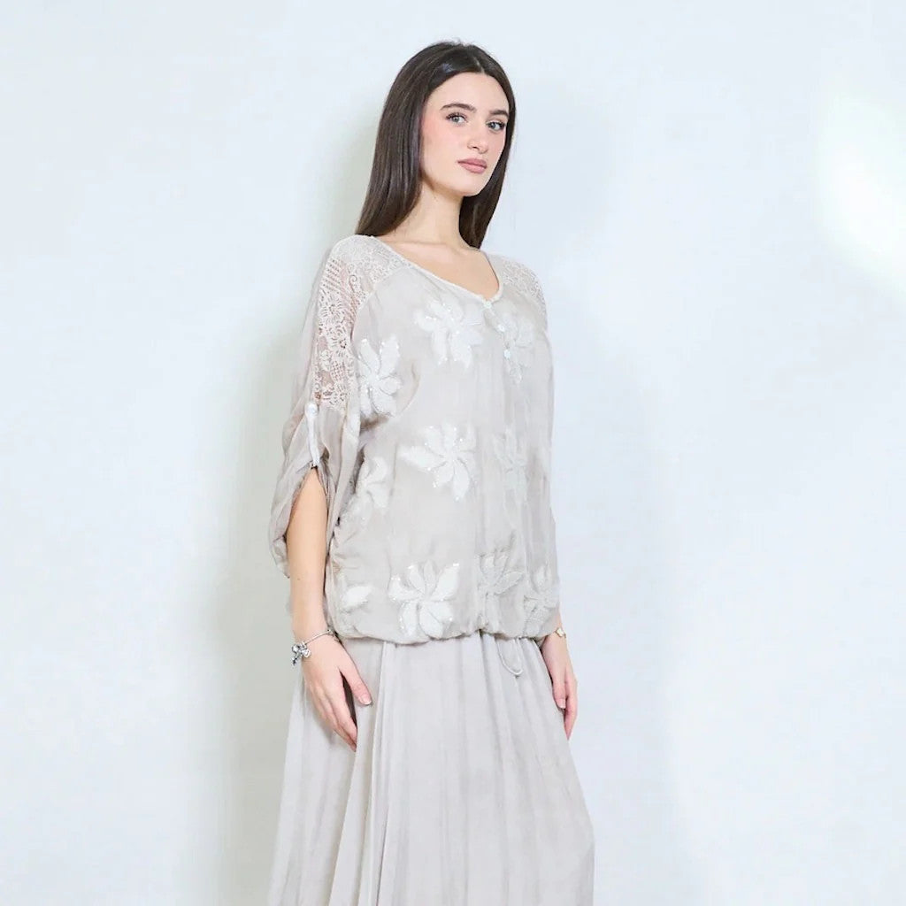 BZNA Bluse Tunika mit Seide Blumen bestickte Bluse und Spitze