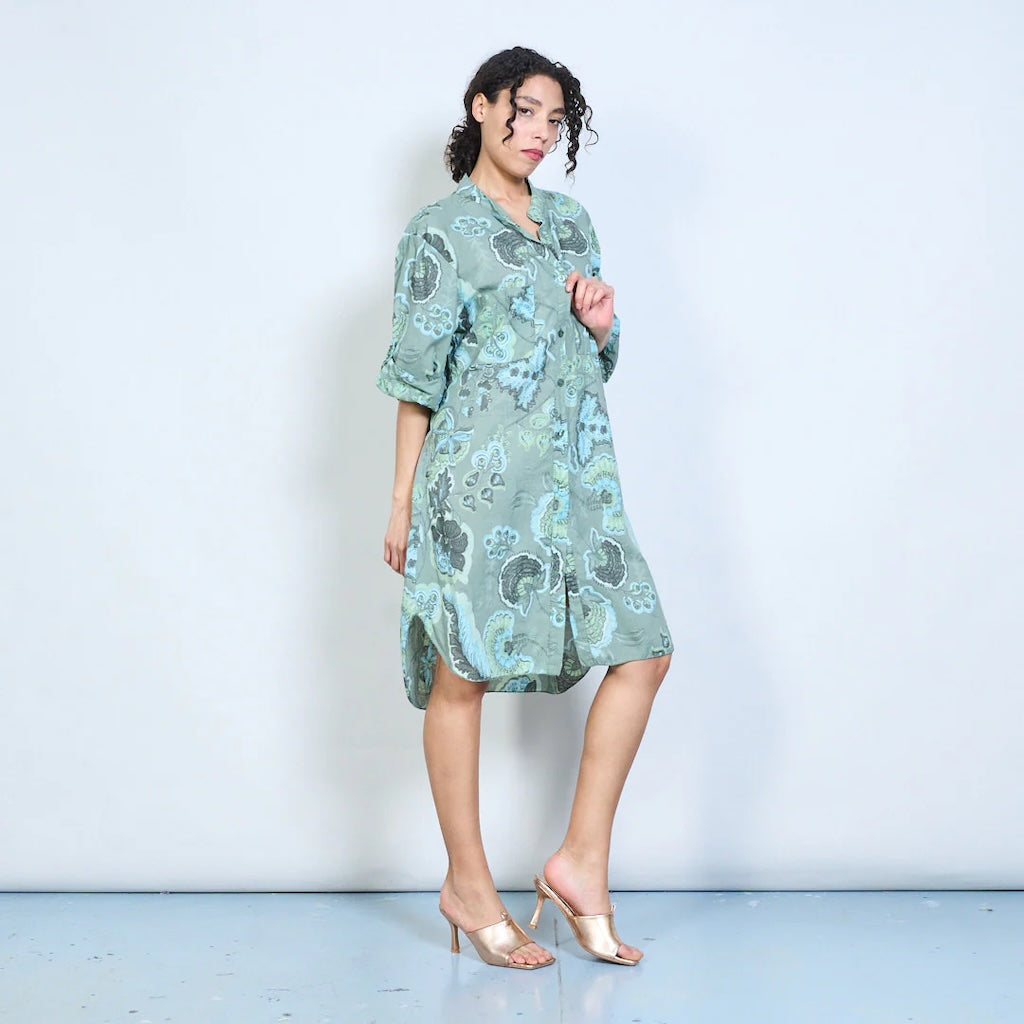 BZNA Blusenkleid kurzes Hemdkleid mit Paisley Blumendruck und Knöpfen Onesize 34-42 - B Z N A