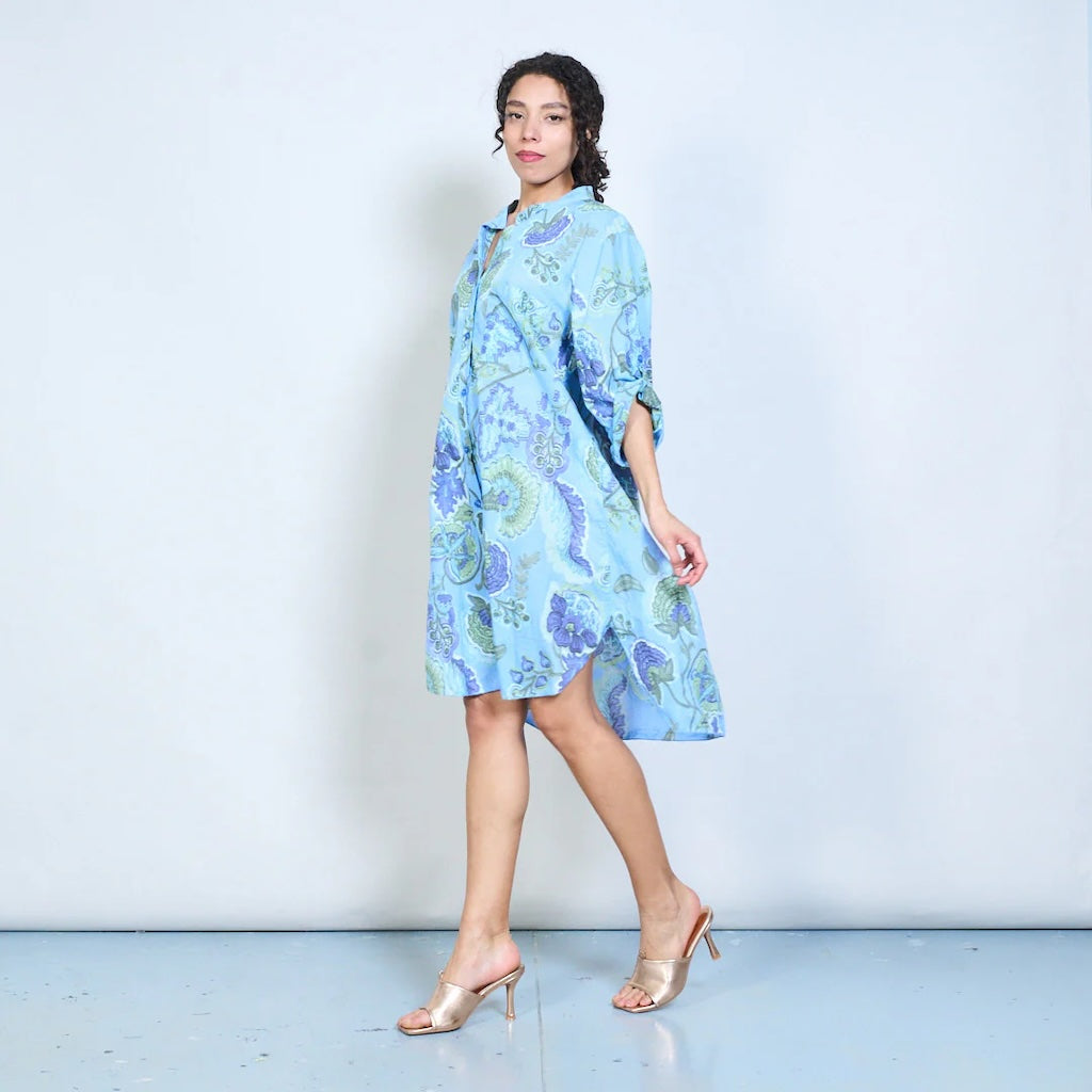 BZNA Blusenkleid kurzes Hemdkleid mit Paisley Blumendruck und Knöpfen Onesize 34-42 - B Z N A