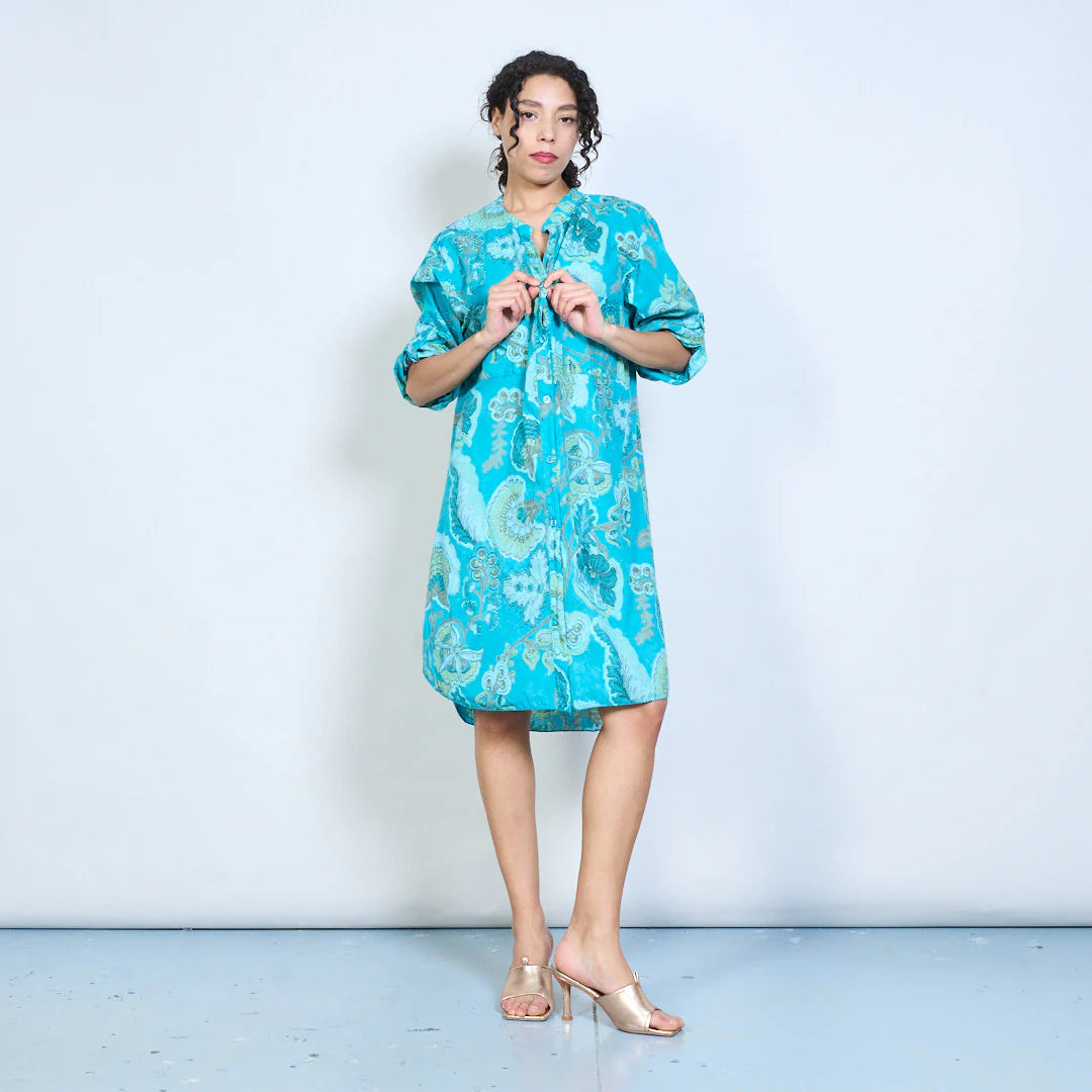 BZNA Blusenkleid kurzes Hemdkleid mit Paisley Blumendruck und Knöpfen Onesize 34-42 - B Z N A