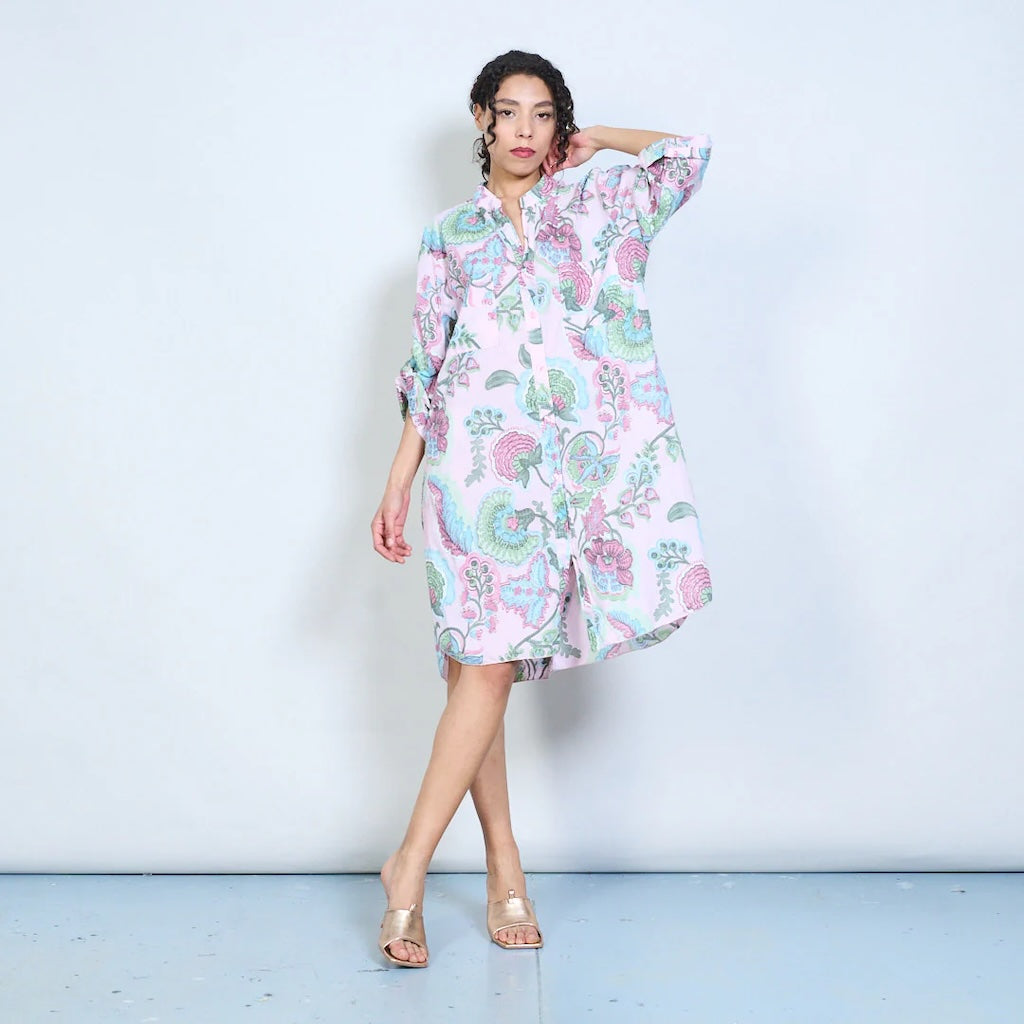 BZNA Blusenkleid kurzes Hemdkleid mit Paisley Blumendruck und Knöpfen Onesize 34-42 - B Z N A