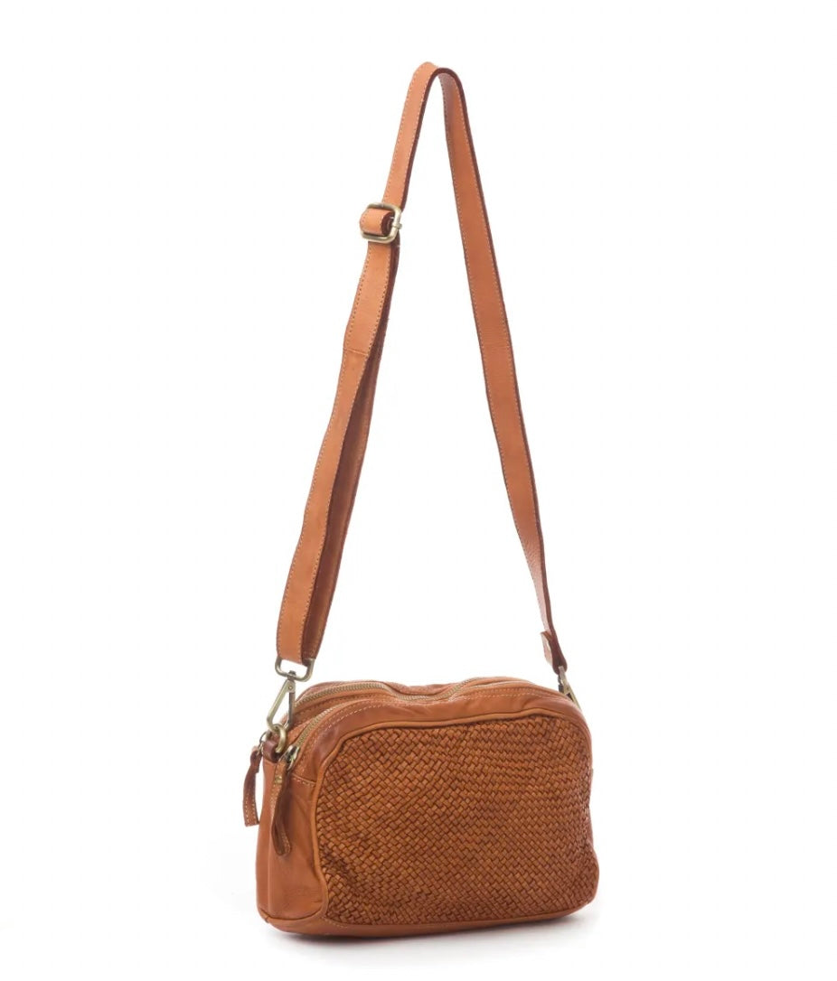 BZNA Bag Lucy cognac Italy Designer Clutch Braided Ledertasche Umhängetasche Damen Handtasche Schultertasche Tasche Leder Shopper Neu - B Z N A