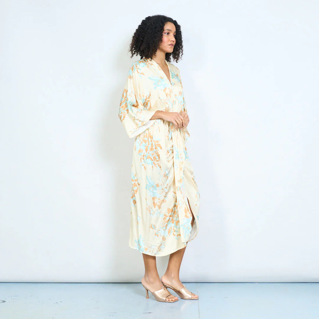 BZNA Sommer Maxikleid mit abstraktem Blumendruck und V-Ausschnitt oneSize - B Z N A