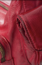 Lade das Bild in den Galerie-Viewer, BZNA Bag Fee Wine Rot Italy Designer Umhängetasche Ledertasche Schultertasche Tasche Leder Neu - B Z N A
