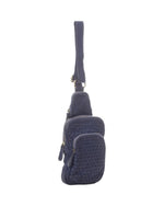 Lade das Bild in den Galerie-Viewer, BZNA Bag Sahra Blau Italy Designer Gürteltasche Bauchtasche Fanny Bag - B Z N A
