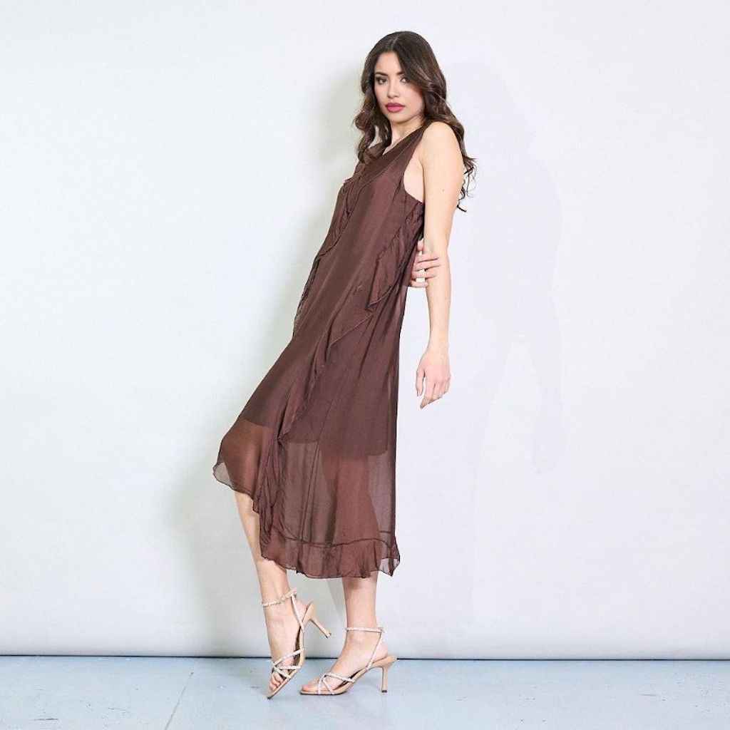 BZNA Ibiza Kleid asymmetrisch Rüschendetail Coffee aus Seidenchiffon Seidenkleid oneSize