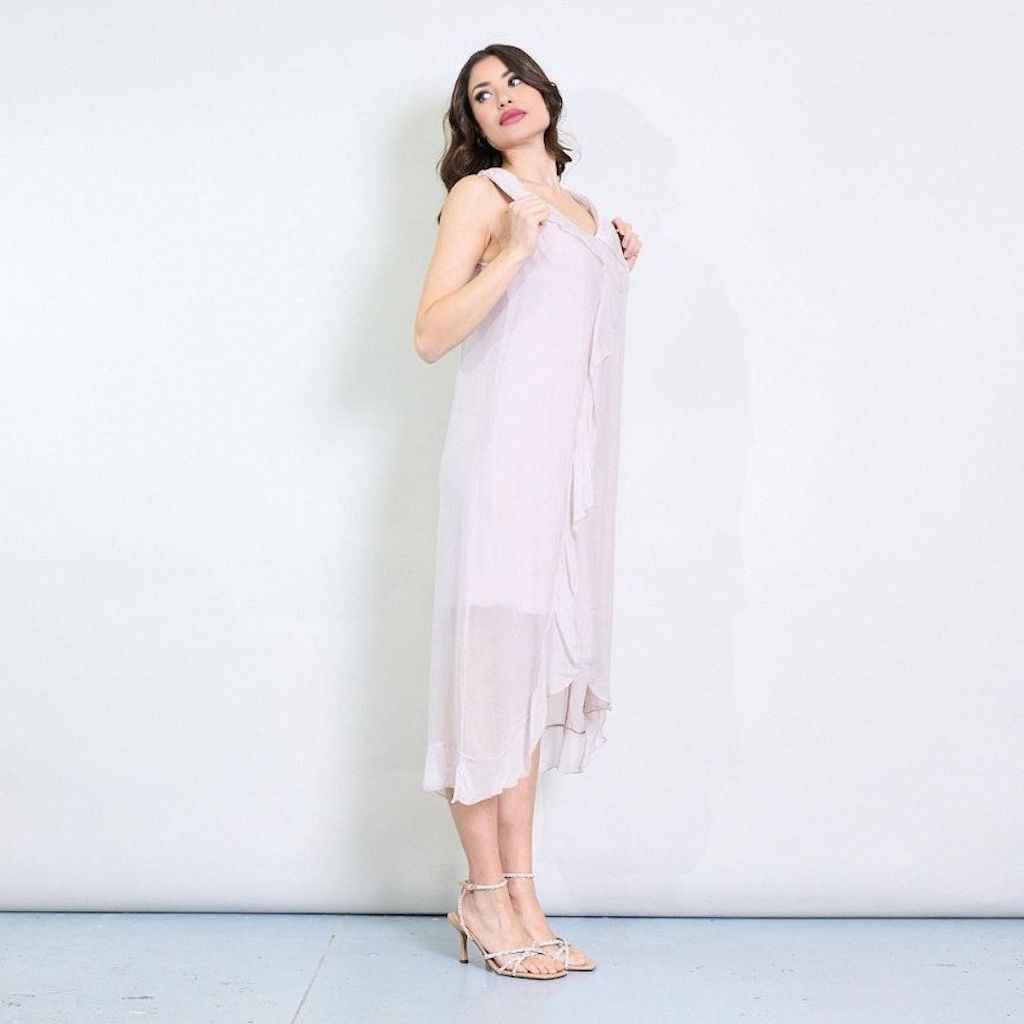 BZNA Ibiza Kleid asymmetrisch Rüschendetail Rose aus Seidenchiffon Seidenkleid oneSize