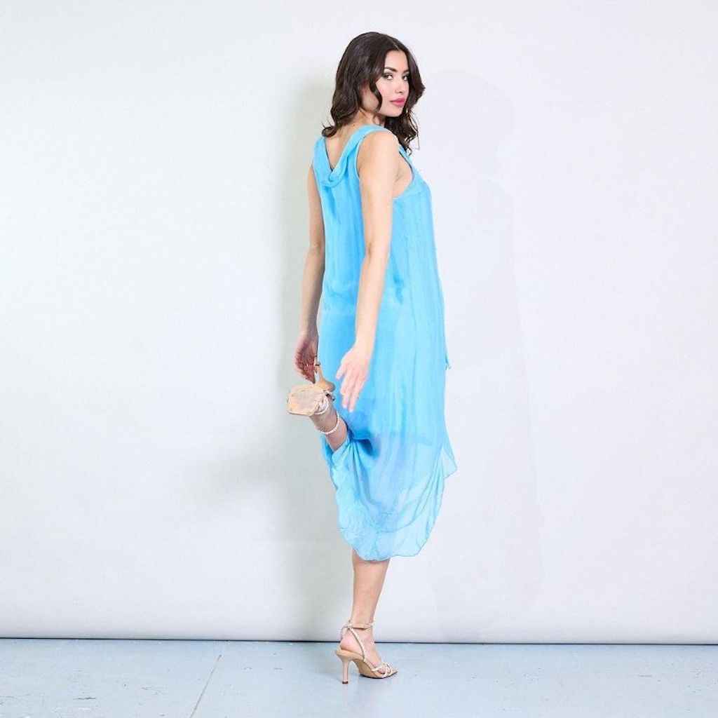 BZNA Ibiza Kleid asymmetrisch Rüschendetail Lichtblau aus Seidenchiffon Seidenkleid oneSize
