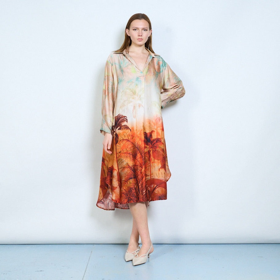 BZNA mit Seide weiches drapiertes lang geschnittenes Kleid mit malerischem Aufdruck Onesize - B Z N A