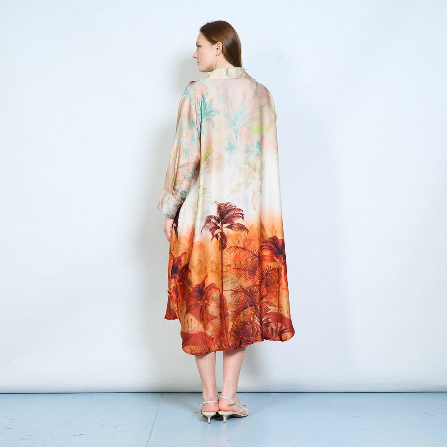 BZNA mit Seide weiches drapiertes lang geschnittenes Kleid mit malerischem Aufdruck Onesize - B Z N A