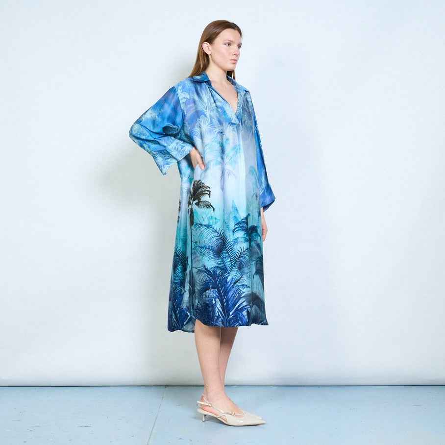 BZNA mit Seide weiches drapiertes lang geschnittenes Kleid mit malerischem Aufdruck Onesize