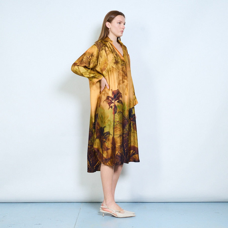 BZNA mit Seide weiches drapiertes lang geschnittenes Kleid mit malerischem Aufdruck Onesize - B Z N A