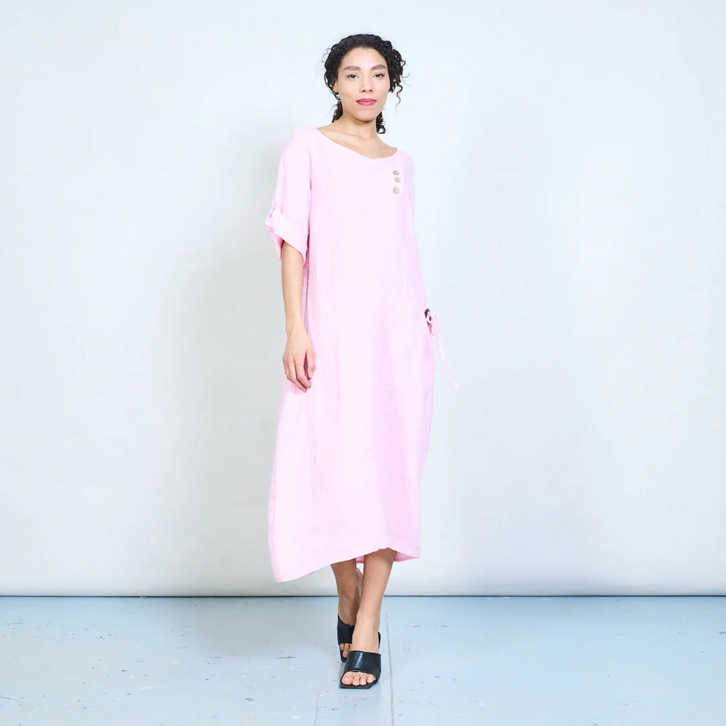 BZNA Sommerliches Leinen Midikleid mit seitlicher Schnürung und Knopfdetail oneSize: 34-42 - B Z N A