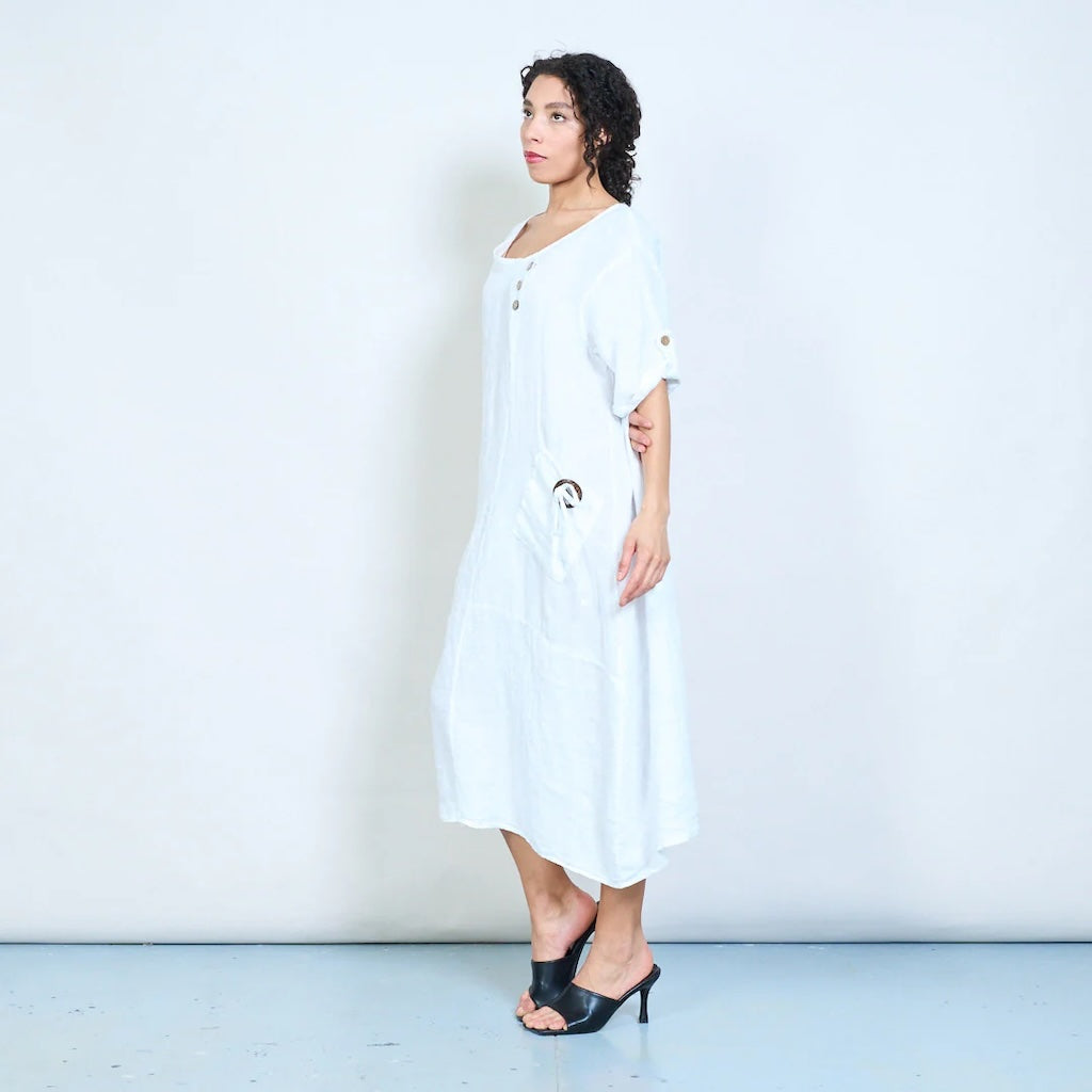 BZNA Sommerliches Leinen Midikleid mit seitlicher Schnürung und Knopfdetail oneSize: 34-42 - B Z N A