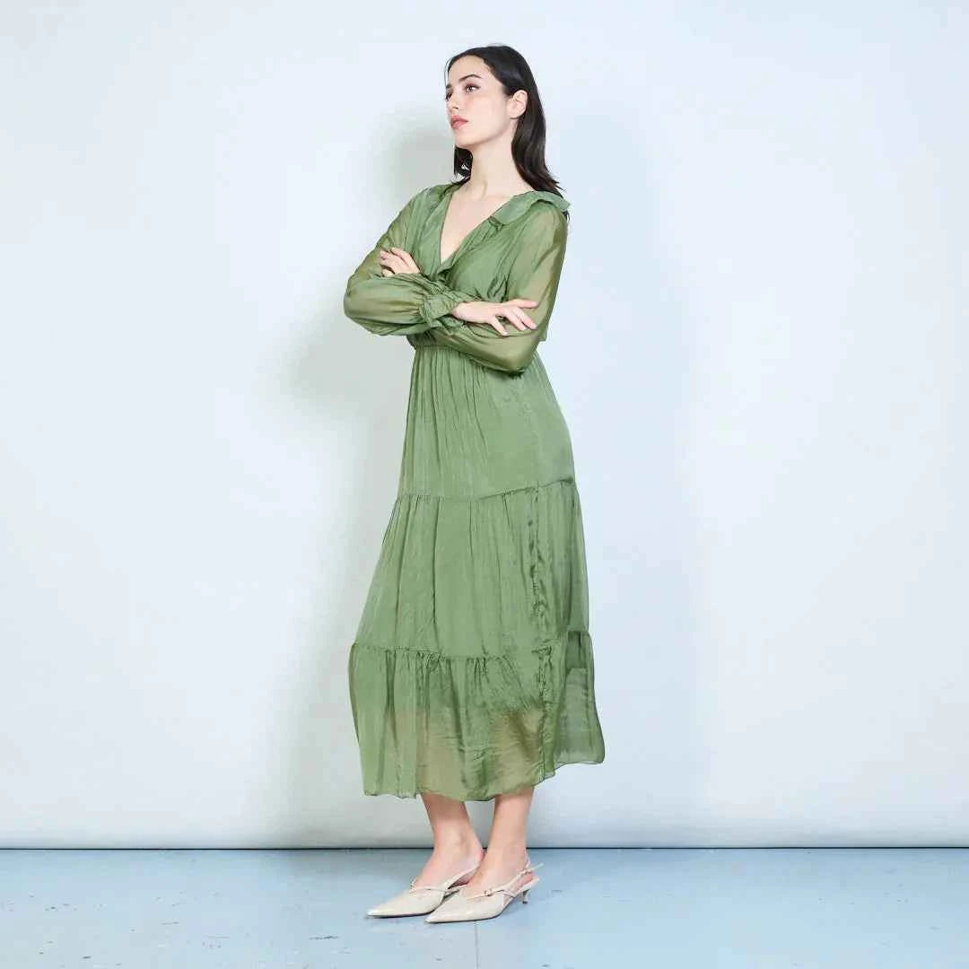 BZNA Kleid Elegantes gestuftes Maxikleid mit Rüschen und Wickelausschnitt Seidenchiffon Seidenkleid oneSize