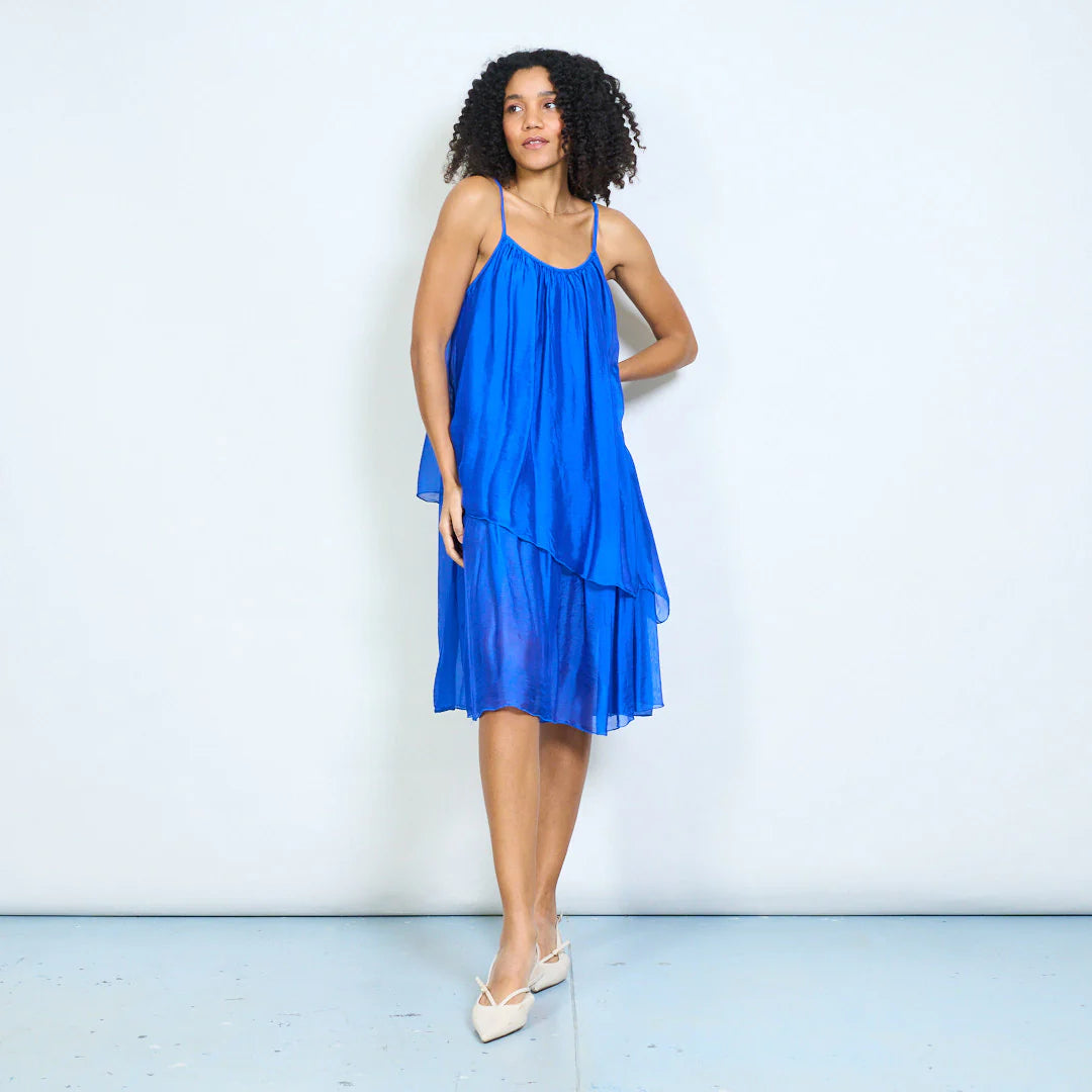 BZNA Ibiza Kleid Mehrlagiges drapiertes Träger Midikleid Swing-Stil oneSize - B Z N A
