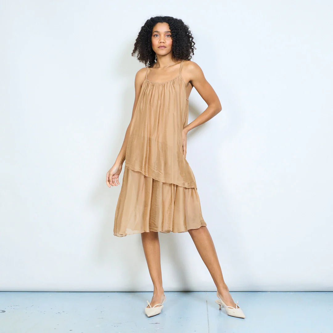 BZNA Ibiza Kleid Mehrlagiges drapiertes Träger Midikleid Swing-Stil oneSize - B Z N A