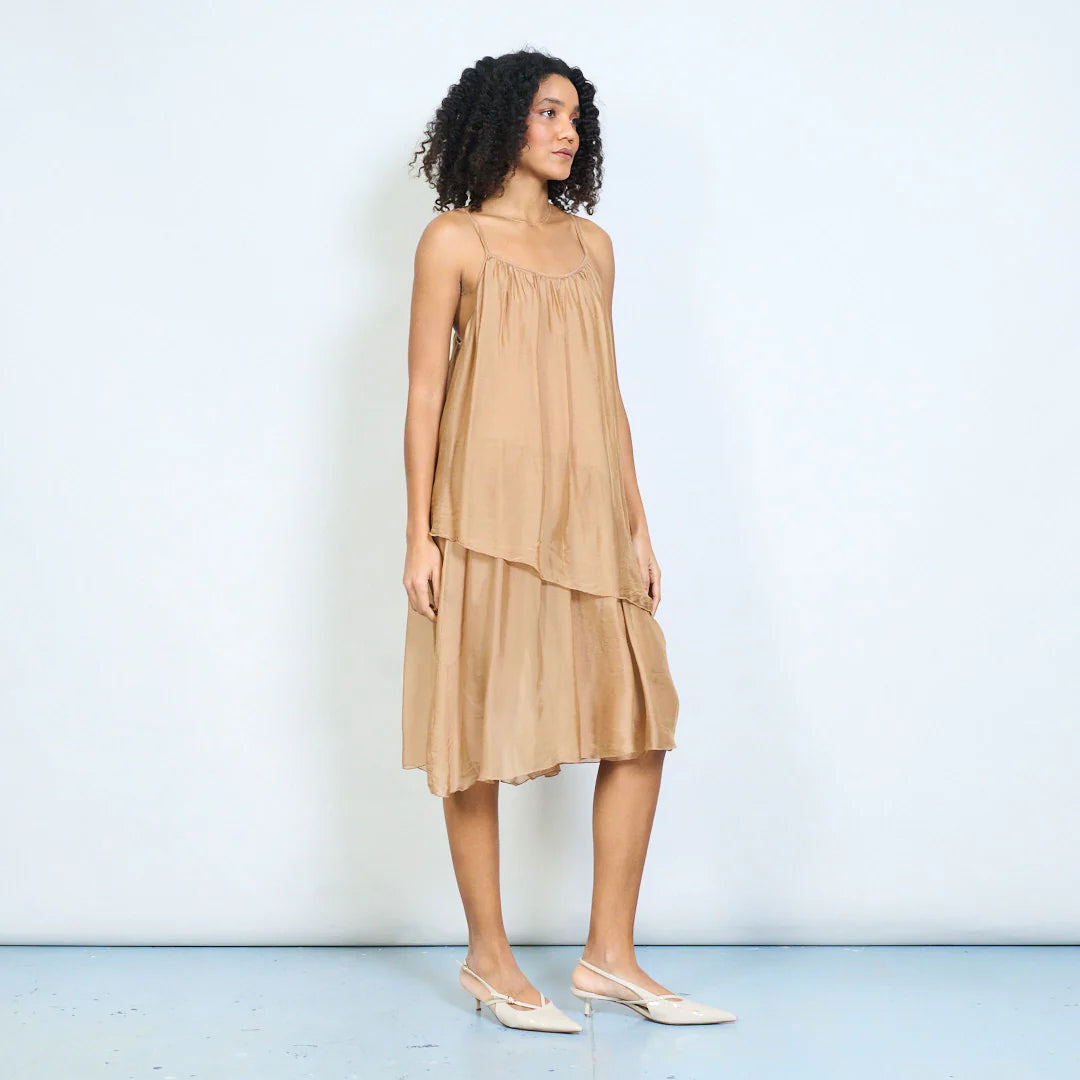 BZNA Ibiza Kleid Mehrlagiges drapiertes Träger Midikleid Swing-Stil oneSize - B Z N A