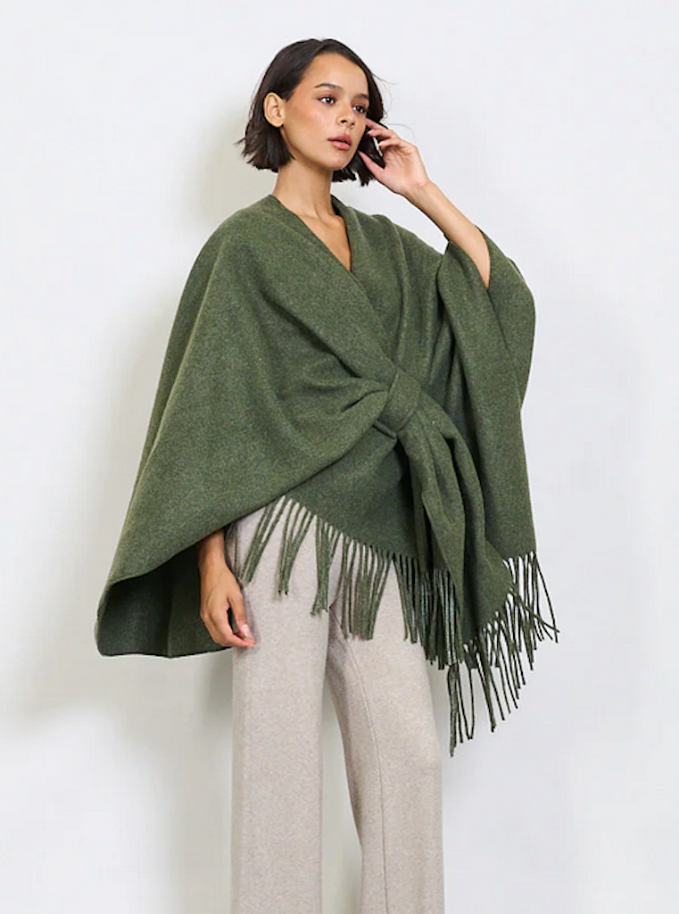 BZNA Strickponcho in Grün - Wolltuch mit Fransen - Poncho MADE IN ITALY