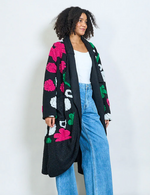 Lade das Bild in den Galerie-Viewer, BZNA Oversize Open Front Grün Strickmantel Wollmantel  bold floral   MADE IN ITALY

