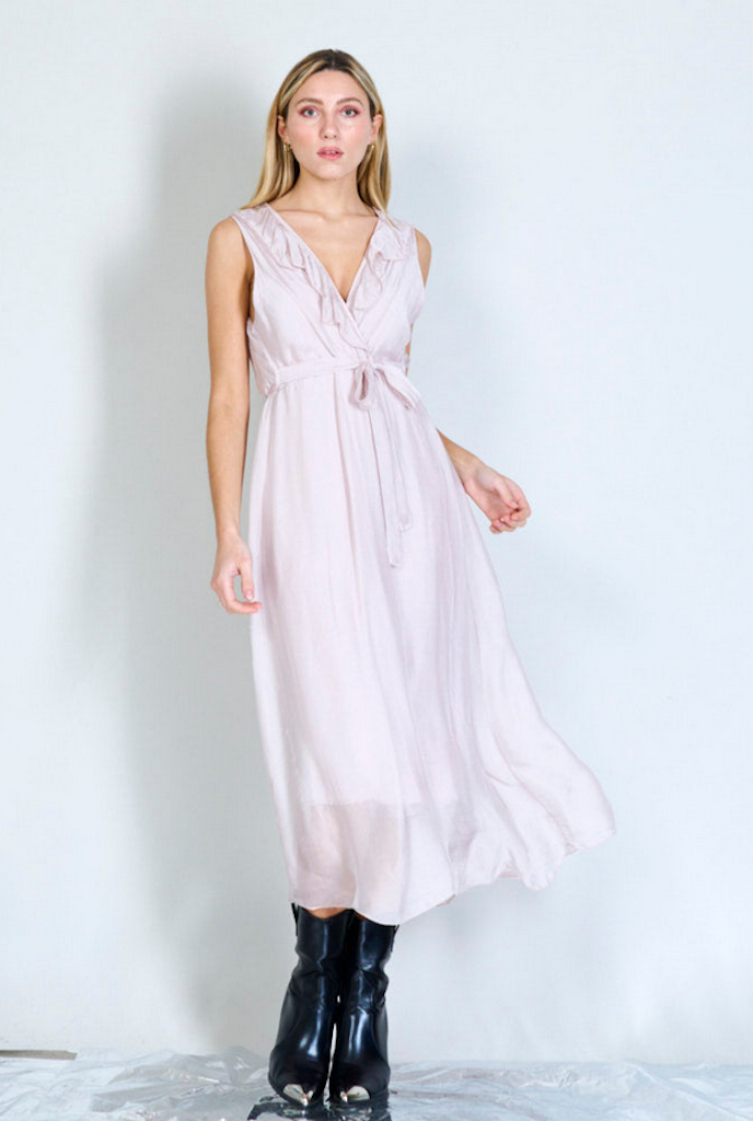 BZNA Ibiza Kleid Rose Seidenchiffon langes Kleid mit Rüschen Seidenkleid oneSize