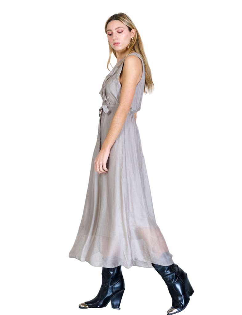 BZNA Ibiza Kleid light Taupe Seidenchiffon langes Kleid mit Rüschen Seidenkleid oneSize - B Z N A