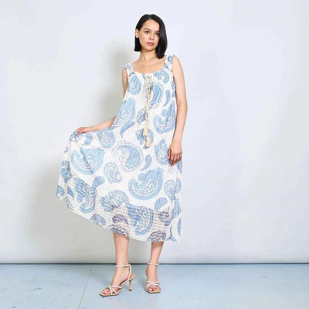 BZNA Sommer Weiß Paisley Textured Smocked Gurt Long Kleid mit geflochtenem Quasten oneSize