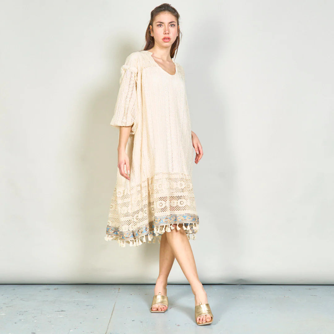 BZNA Sommer Beige Boho Spitzen  Tunika  Kleid mit Quastendetail  oneSize - B Z N A