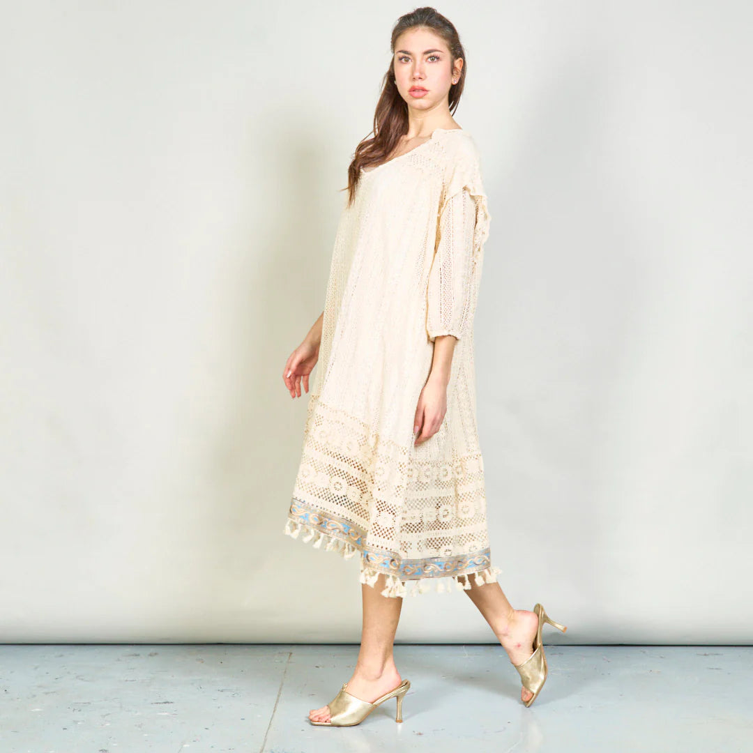BZNA Sommer Beige Boho Spitzen  Tunika  Kleid mit Quastendetail  oneSize - B Z N A