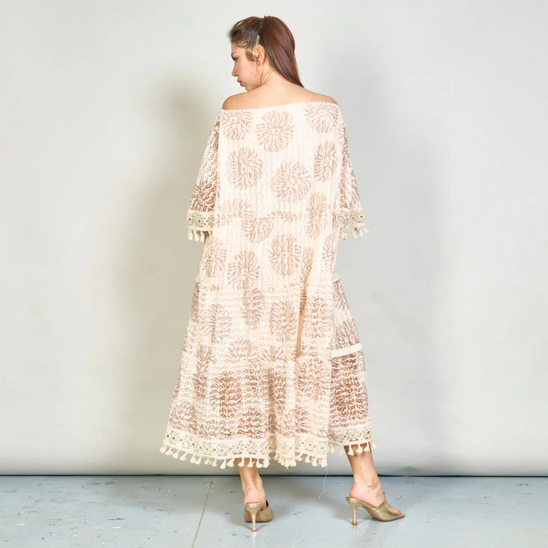 BZNA Sommer BOHO Blumen übergroße gestufte Kleid mit Quasten oneSize - B Z N A