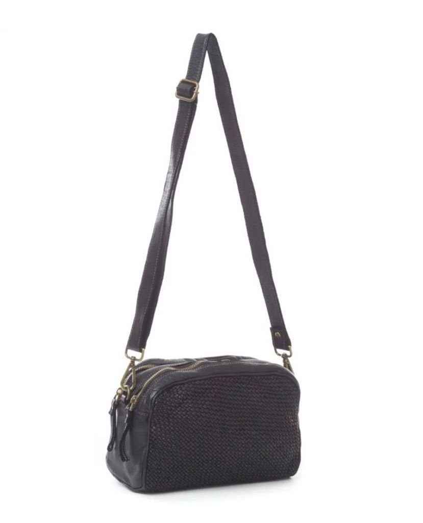 BZNA Bag Lucy Schwarz Italy Designer Clutch Braided Ledertasche Umhängetasche