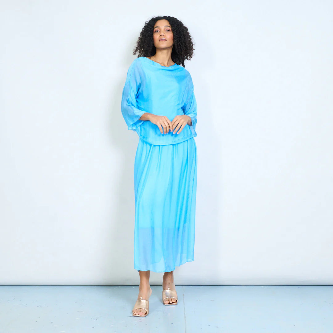 BZNA Kleid  Seidenkleid  Midikleid mit drapiertem Wasserfallausschnitt und fließendem gerafftem Rock oneSize - B Z N A