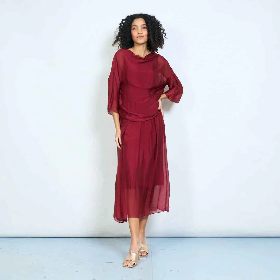 BZNA Kleid  Seidenkleid  Midikleid mit drapiertem Wasserfallausschnitt und fließendem gerafftem Rock oneSize