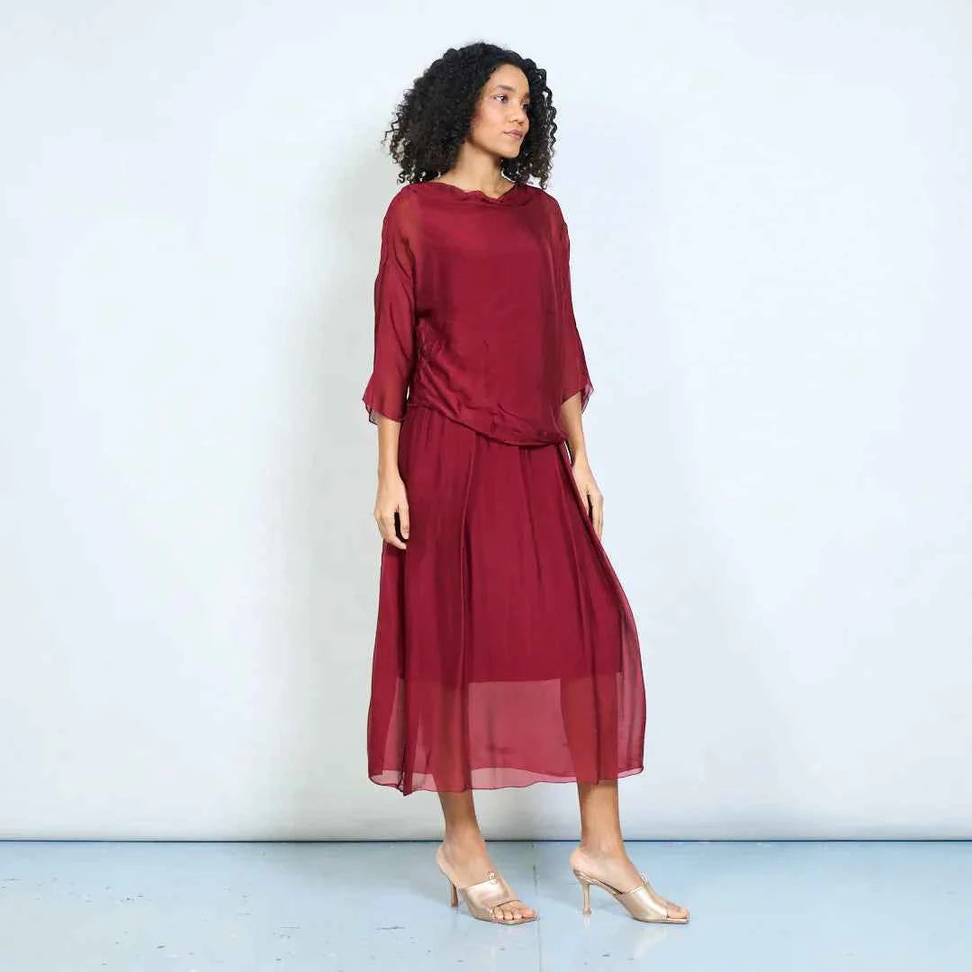 BZNA Kleid  Seidenkleid  Midikleid mit drapiertem Wasserfallausschnitt und fließendem gerafftem Rock oneSize