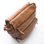 Load image into Gallery viewer, BZNA Bag Anna Cognac Backpacker Designer Rucksack Ledertasche Damenhandtasche - B Z N A
