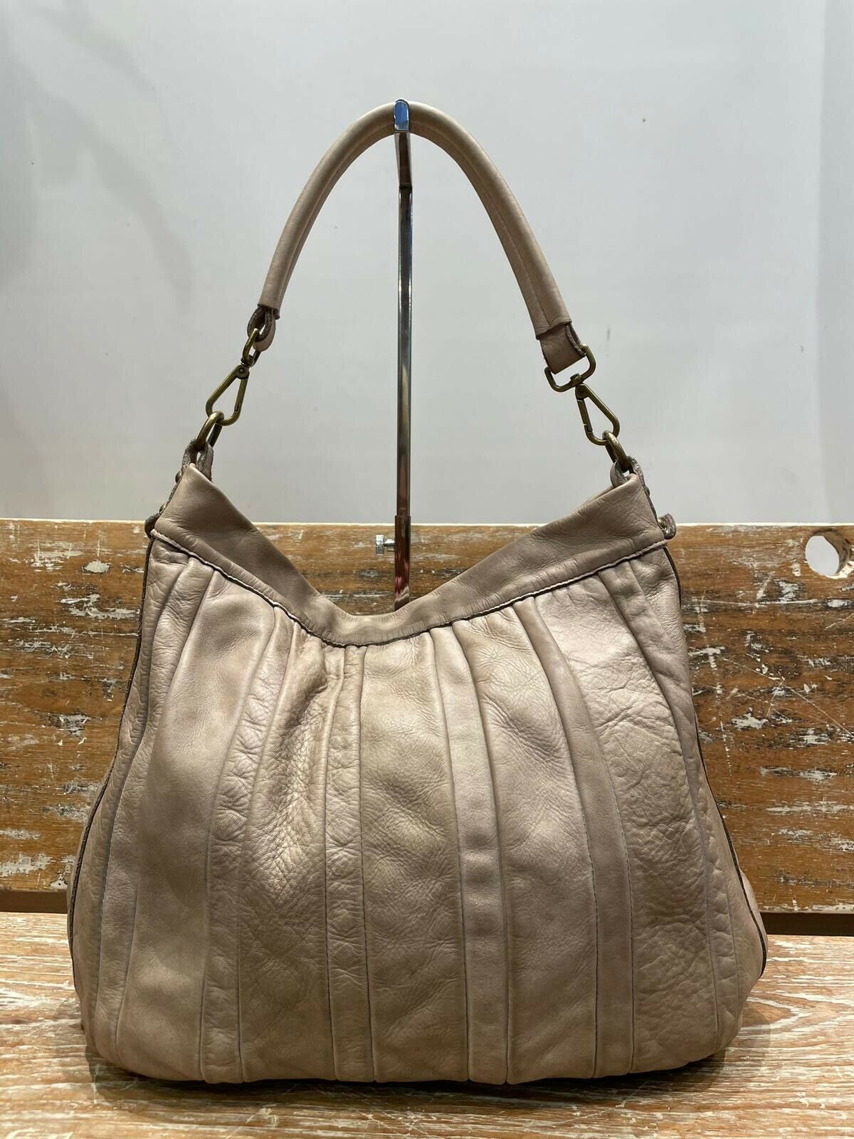 BZNA Bag Lennja Taupe Italy Designer Damen Handtasche Schultertasche Tasche - B Z N A