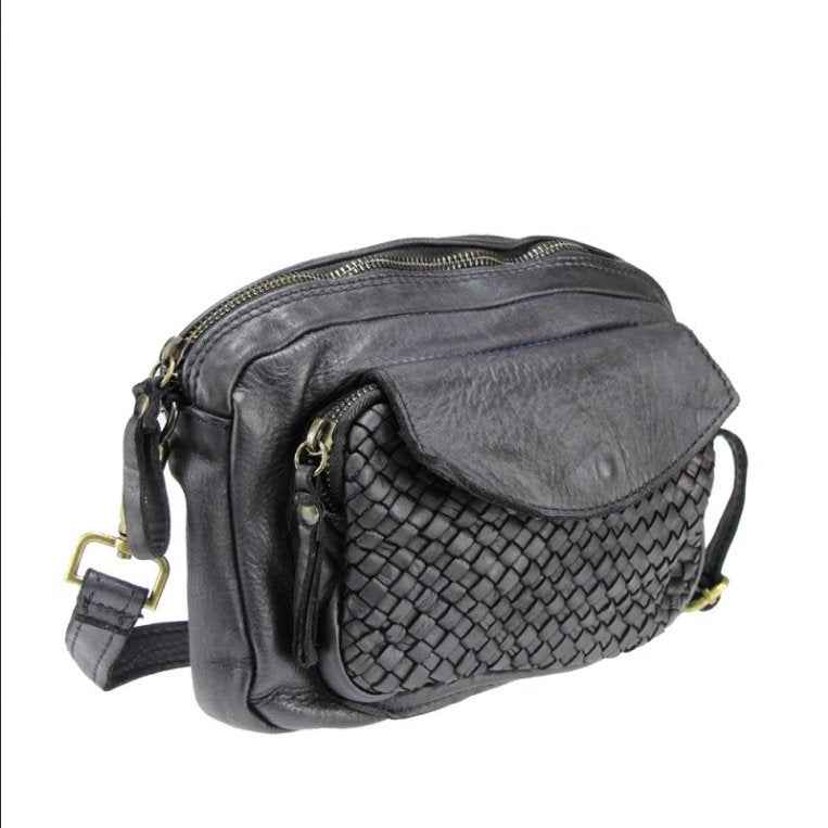 BZNA Bag Macy Cognac Italy Designer Clutch Braided Ledertasche Umhängetasche