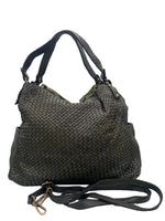 Load image into Gallery viewer, BZNA Bag Yuna Taupe Italy Designer Damen Handtasche Schultertasche Tasche - B Z N A
