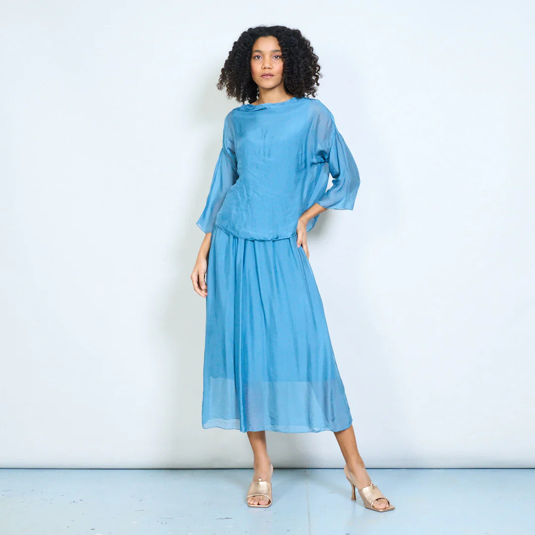 BZNA Kleid  Seidenkleid  Midikleid mit drapiertem Wasserfallausschnitt und fließendem gerafftem Rock oneSize - B Z N A