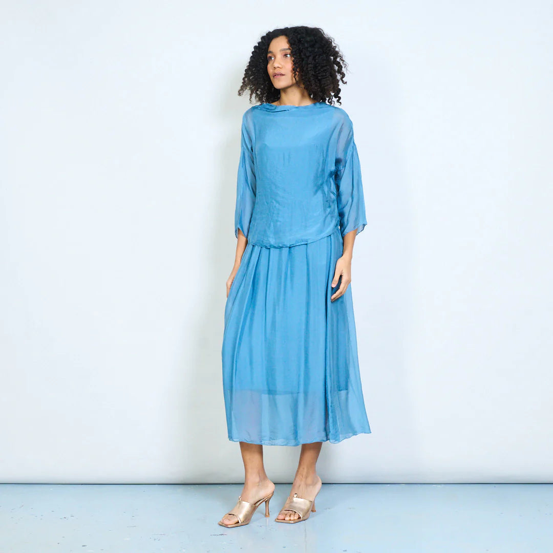 BZNA Kleid  Seidenkleid  Midikleid mit drapiertem Wasserfallausschnitt und fließendem gerafftem Rock oneSize - B Z N A