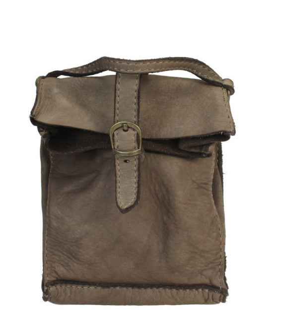 BZNA Bag Finja dunkles Taupe Designer mobile Handytasche Ledertasche Umhängetasche