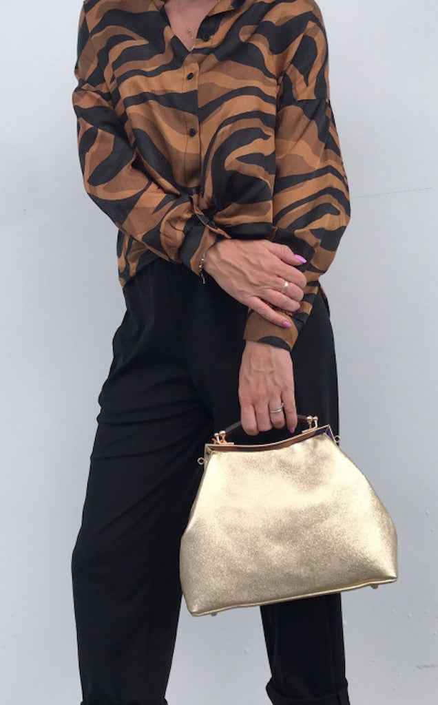 BZNA Bag Xavienne Fuxia Metalicca Leder Italy Damen Clutch Handtasche Schultertasche