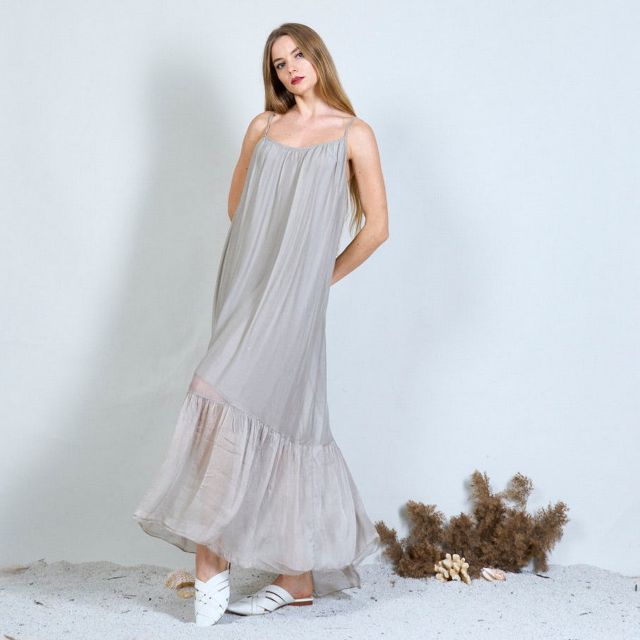 BZNA Ibiza Kleid Rückenfreies Seidenchiffon Langes Kleid Seidenkleid oneSize - B Z N A