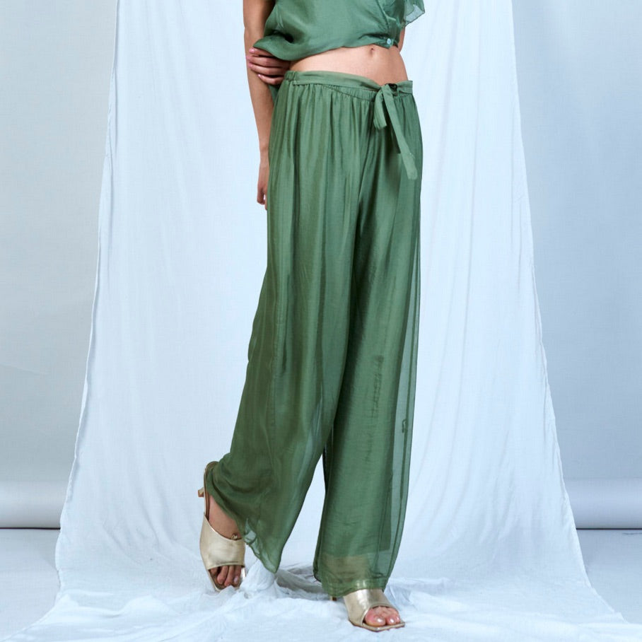 BZNA Hose mit Seide Fließende elastische Taille Chiffon Seidenhose Onesize - B Z N A