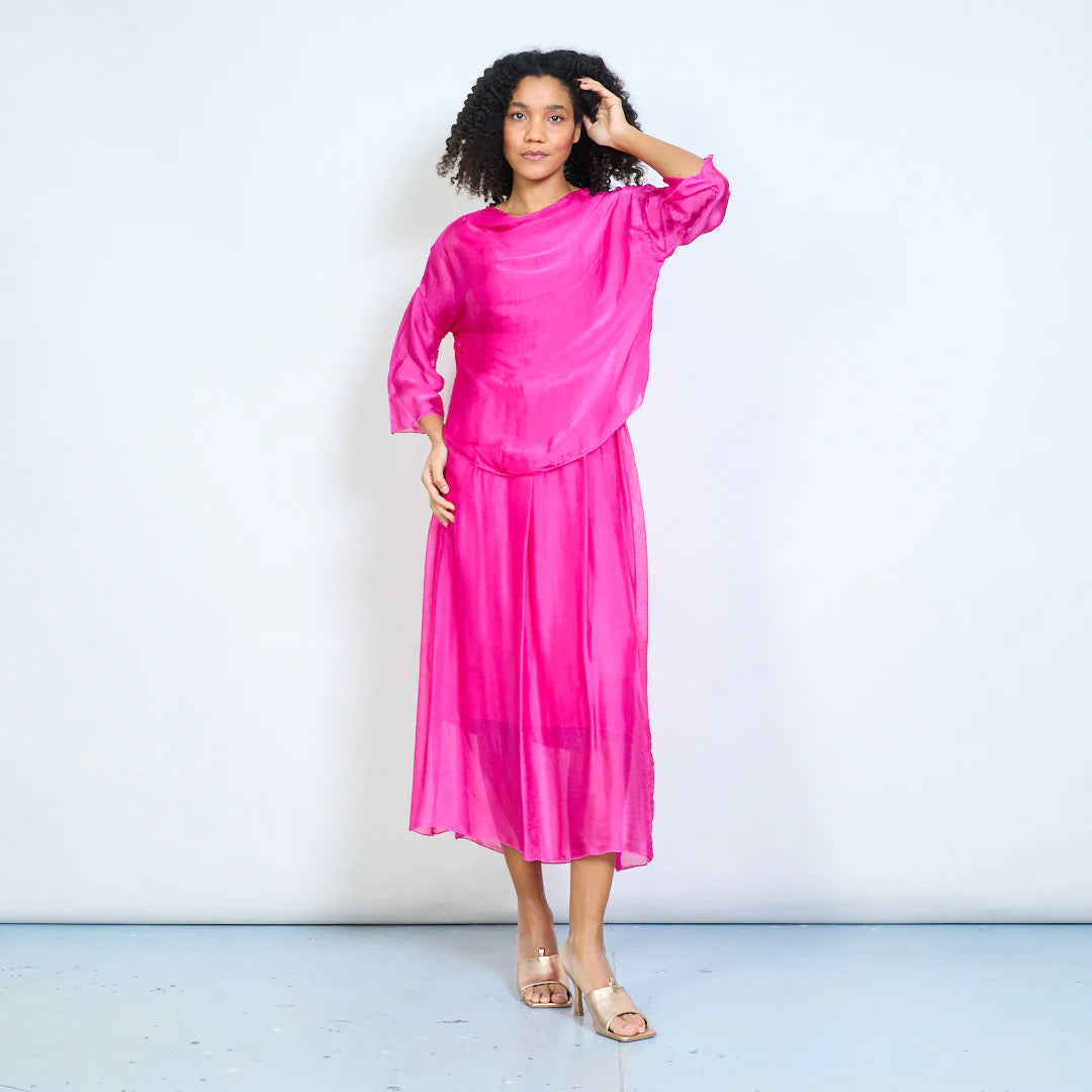 BZNA Kleid  Seidenkleid  Midikleid mit drapiertem Wasserfallausschnitt und fließendem gerafftem Rock oneSize - B Z N A